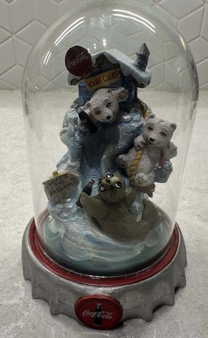 1998 Franklin Mint Coca-Cola Polar Bears "Coke Cubs' Clubhouse" Dome Figurine